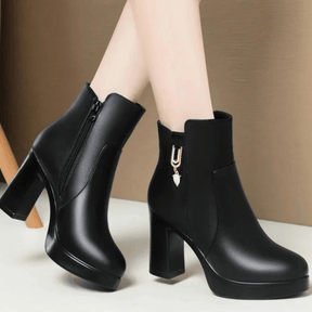 Bota Feminina de Couro Aveludada Merlin