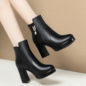 Bota Feminina de Couro Aveludada Merlin