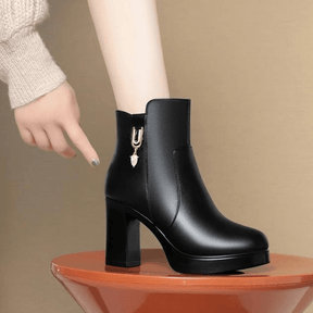 Bota Feminina de Couro Aveludada Merlin