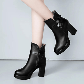Bota Feminina de Couro Ayla