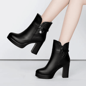 Bota Feminina de Couro Ayla
