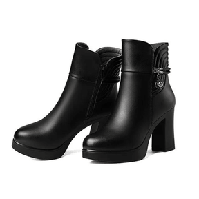 Bota Feminina de Couro Ayla