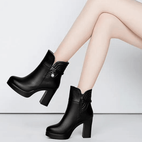 Bota Feminina de Couro Ayla