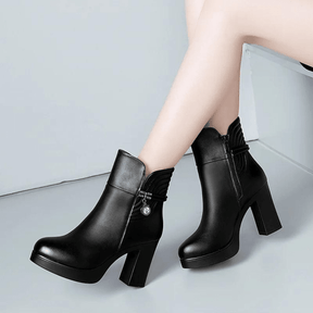 Bota Feminina de Couro Ayla