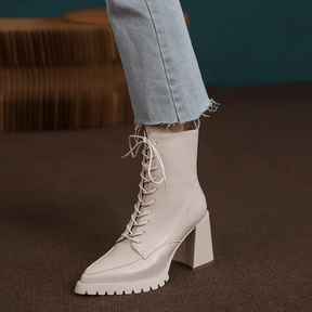 Bota Feminina de Couro Betina