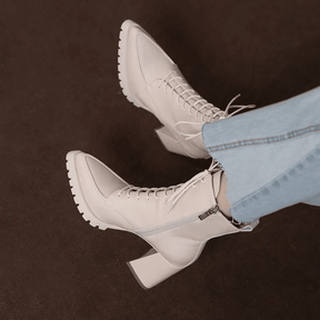 Bota Feminina de Couro Betina