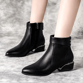 Bota Feminina de Couro Britânico