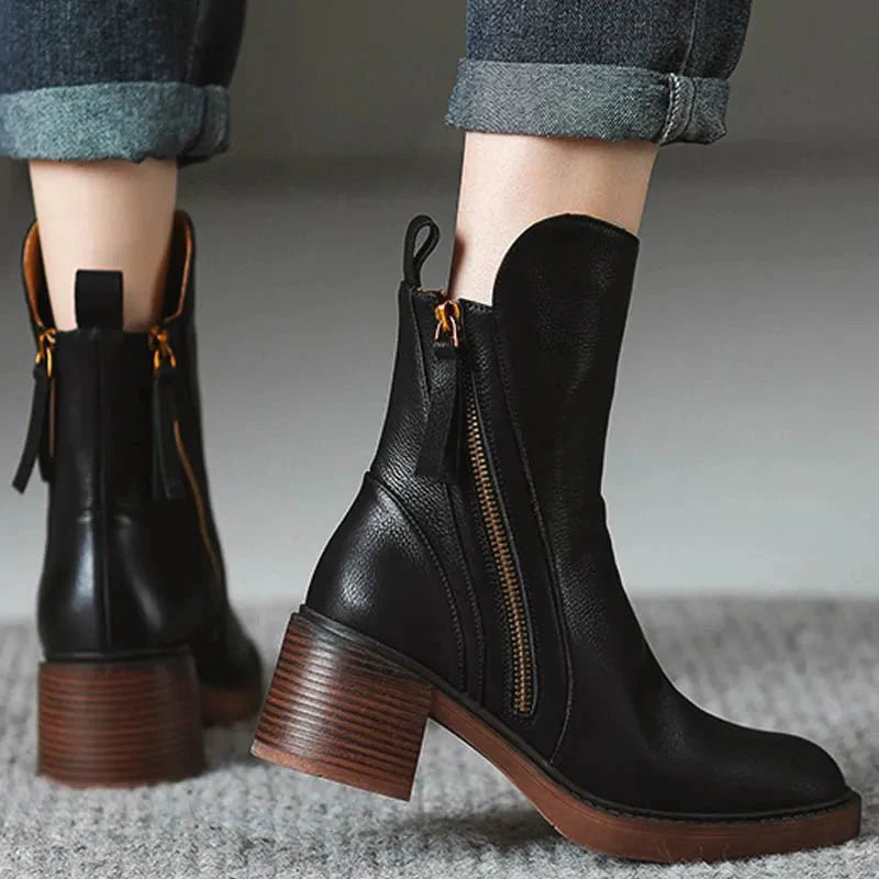 Bota Feminina de Couro Brooklyn