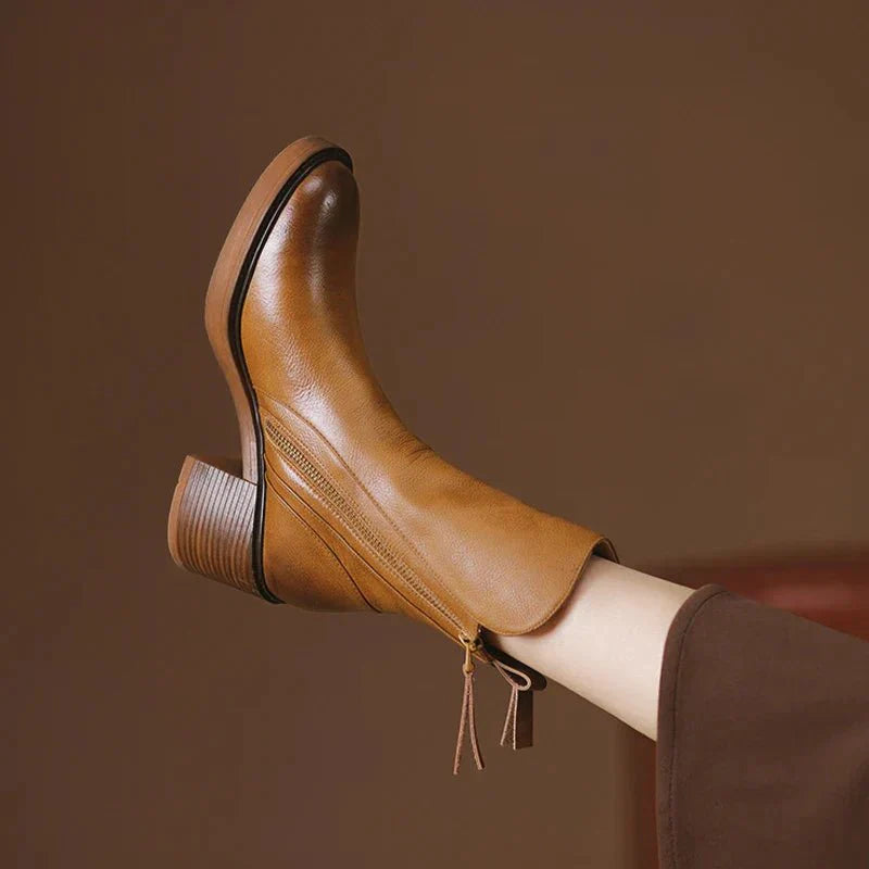 Bota Feminina de Couro Brooklyn