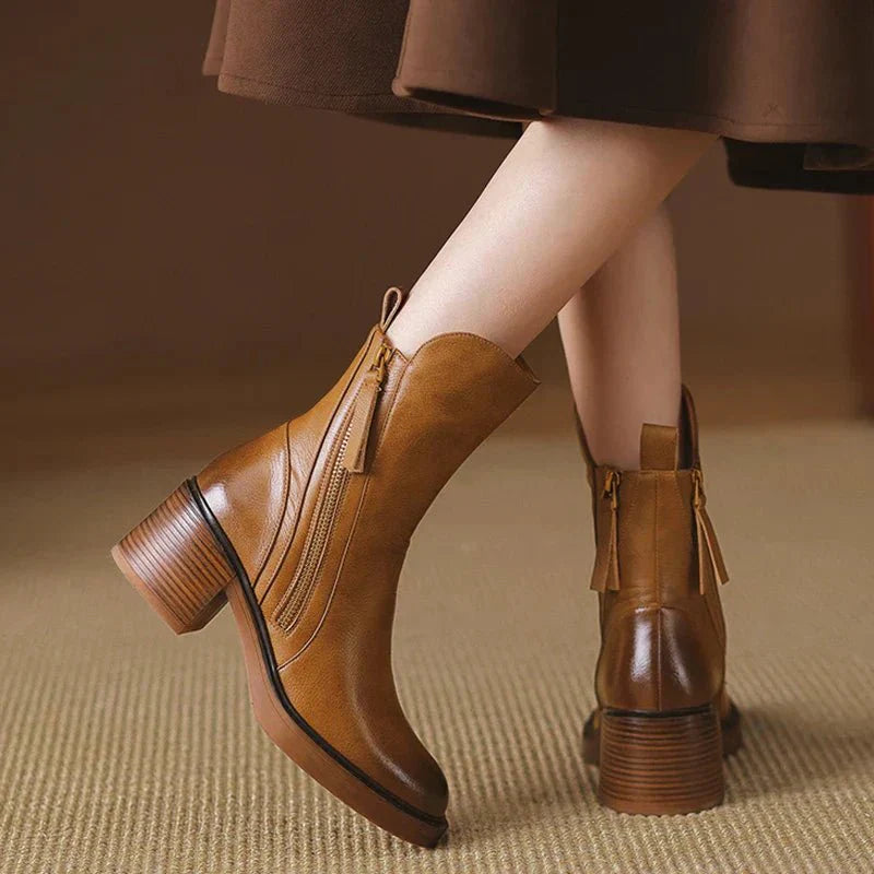 Bota Feminina de Couro Brooklyn