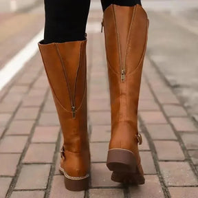 Bota Feminina de Couro Cano Alto Clássica