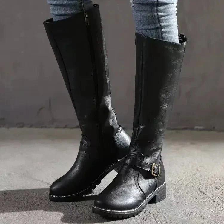 Bota Feminina de Couro Cano Alto Clássica