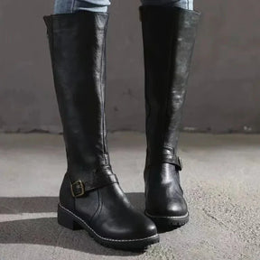 Bota Feminina de Couro Cano Alto Clássica