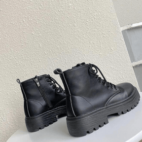 Bota Feminina de Couro Cano Curto Luna