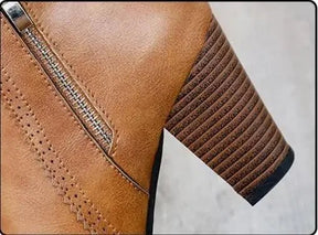 Bota Feminina de Couro Casual Clássica