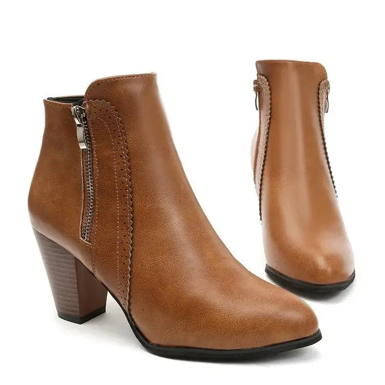 Bota Feminina de Couro Casual Clássica