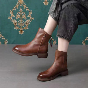 Bota Feminina de Couro Casual Classy