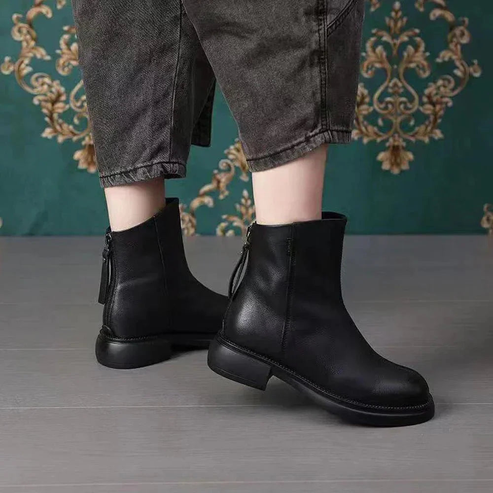 Bota Feminina de Couro Casual Classy