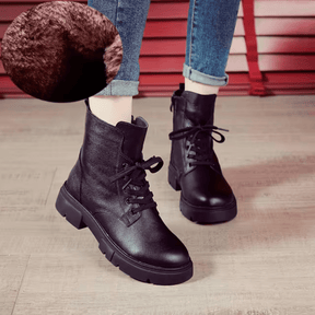 Bota Feminina de Couro Casual Lillian