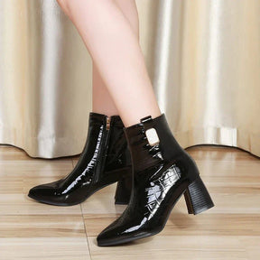 Bota Feminina de Couro Casual Wizez
