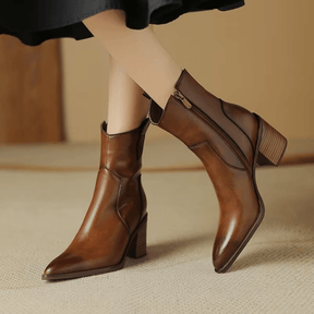 Bota Feminina de Couro Charlotte