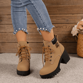 Bota Feminina de Couro Chelse