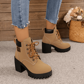 Bota Feminina de Couro Chelse
