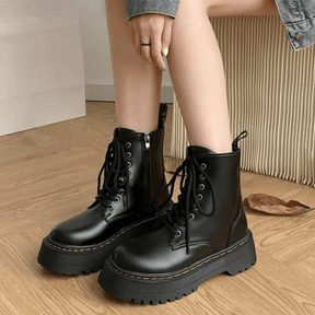 Bota Feminina de Couro Chelsea