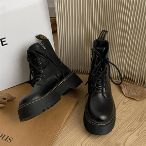 Bota Feminina de Couro Chelsea