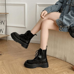 Bota Feminina de Couro Chelsea