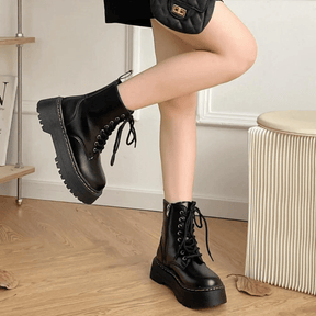 Bota Feminina de Couro Chelsea