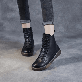 Bota Feminina de Couro Christy