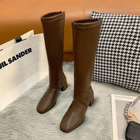 Bota Feminina de Couro Clássica Cano Alto
