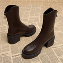 Bota Feminina de Couro com Salto Collen