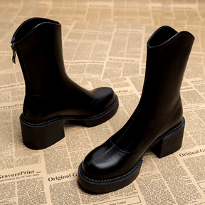 Bota Feminina de Couro com Salto Collen