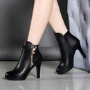 Bota Feminina de Couro com Salto Frosty