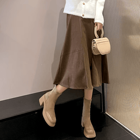 Bota Feminina de Couro com Salto Ladie