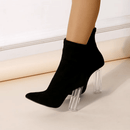 Bota Feminina de Couro com Salto Laurie