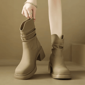 Bota Feminina de Couro com Salto Maggie
