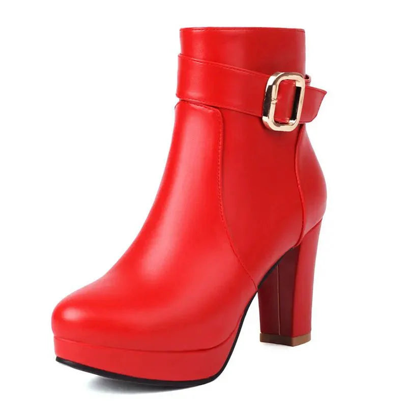 Bota Feminina de Couro com Salto Mighty