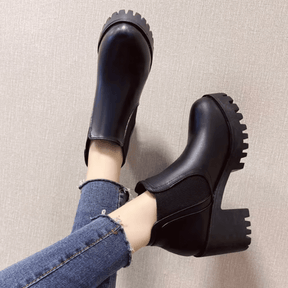 Bota Feminina de Couro com Salto Rubie