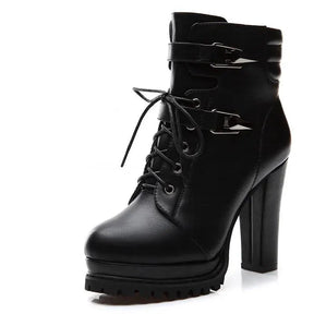 Bota Feminina de Couro com Salto Vicenz