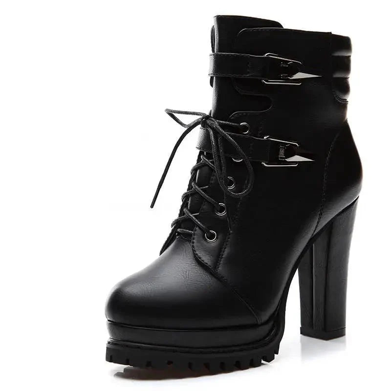 Bota Feminina de Couro com Salto Vicenz