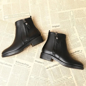 Bota Feminina de Couro em Lã Megan