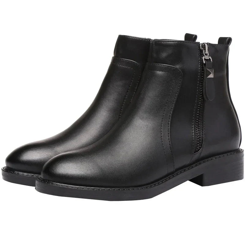 Bota Feminina de Couro em Lã Megan