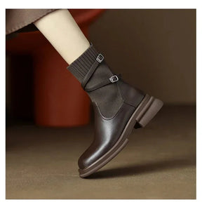 Bota Feminina de Couro Estilo Britanic