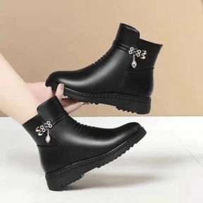 Bota Feminina de Couro Forrada Evelyn
