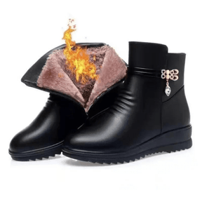 Bota Feminina de Couro Forrada Evelyn