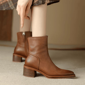 Bota Feminina de Couro Gregória