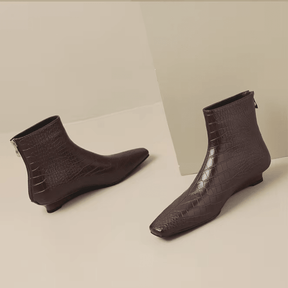 Bota Feminina de Couro Holly